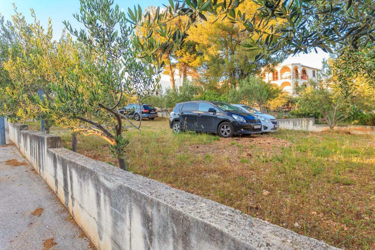 Apartments Meri โตรกีร์ ภายนอก รูปภาพ